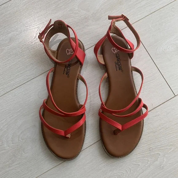 ModCloth Red Strappy Sandals size 10 - Picture 5 of 12